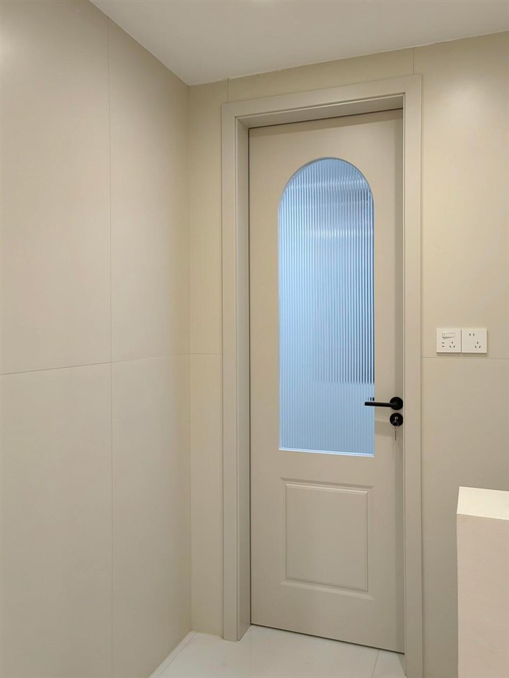 Puertas interiores de madera con vidrio